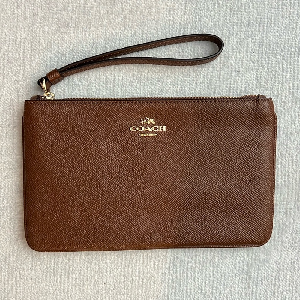 NWOT Coach Wristlet